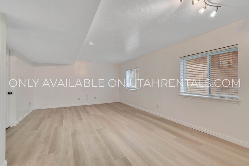 Beautiful Home in South Provo property image