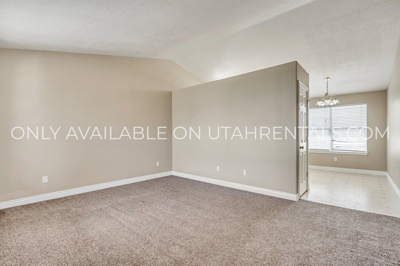 3 Bedroom West Valley Home property image