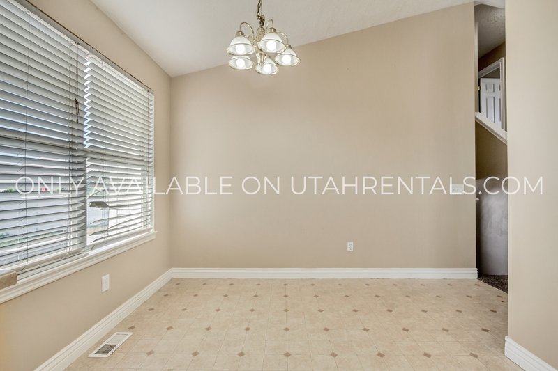 3 Bedroom West Valley Home property image