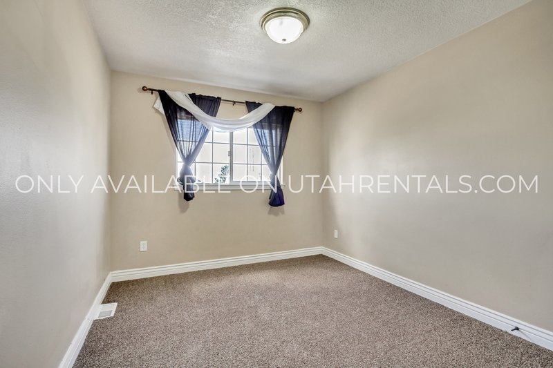 3 Bedroom West Valley Home property image