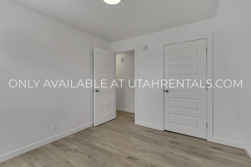 Modern 3-Bedroom Duplex in the Heart of Orem property image