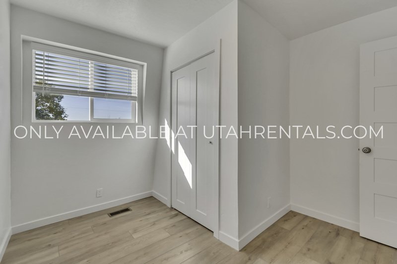 Modern 3-Bedroom Duplex in the Heart of Orem property image