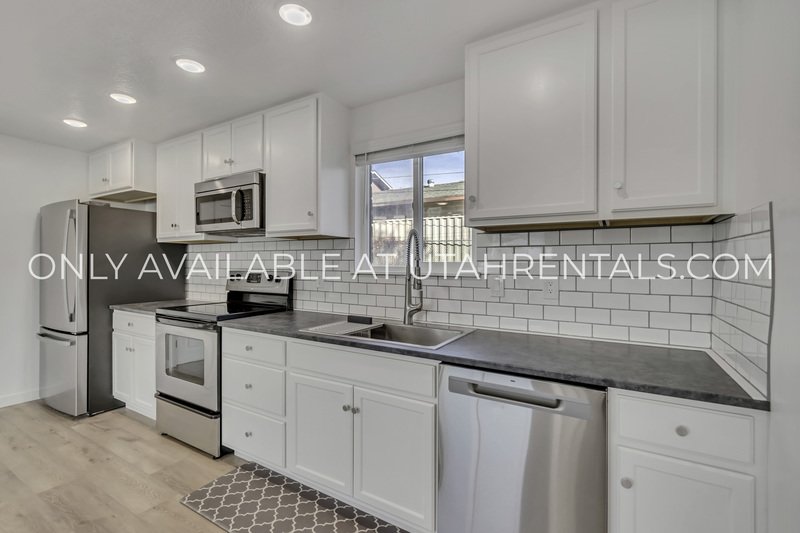 Modern 3-Bedroom Duplex in the Heart of Orem property image