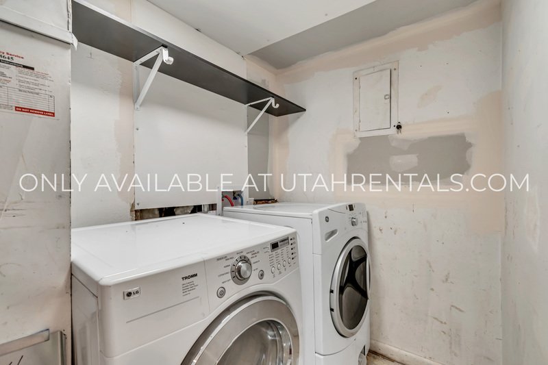 Modern 3-Bedroom Duplex in the Heart of Orem property image