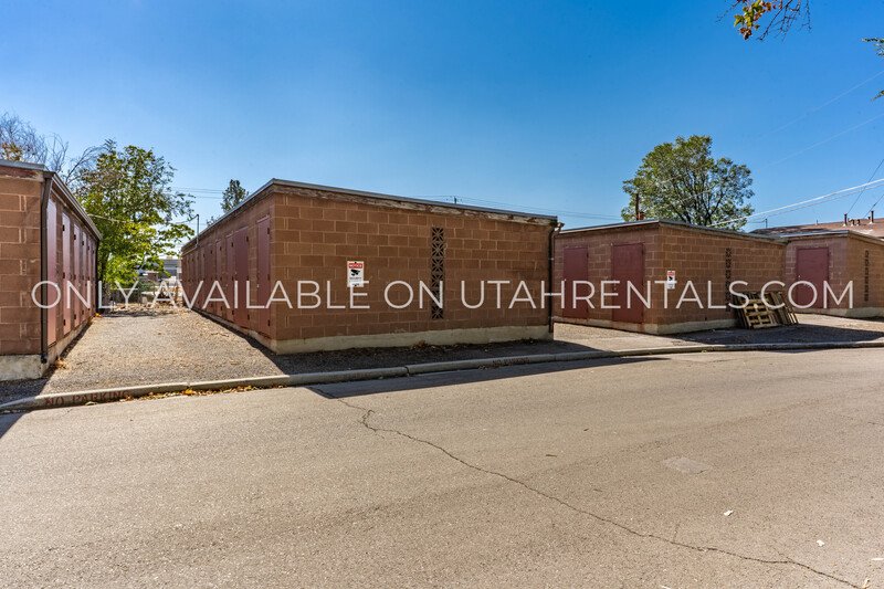 Spacious 2-Bedroom Homes near UVU, BYU & University Place! property image