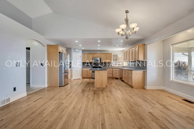 Spacious 7-Bed Cedar Hills Home with Valley Views & Basketball Court property image