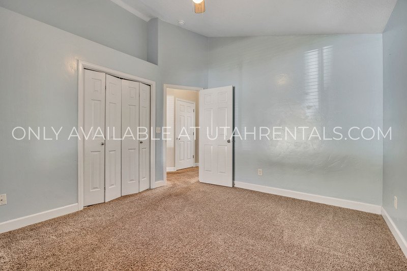 Spacious 7-Bed Cedar Hills Home with Valley Views & Basketball Court property image