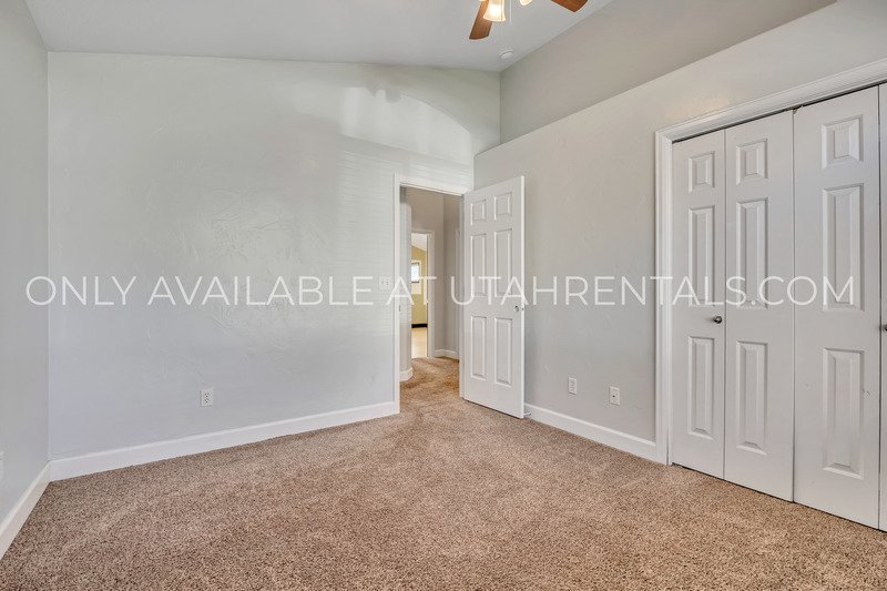 Spacious 7-Bed Cedar Hills Home with Valley Views & Basketball Court property image