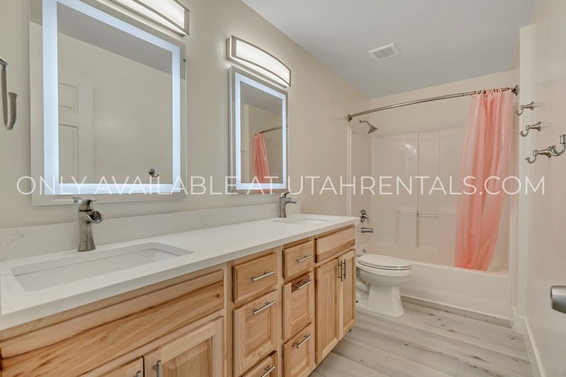 Spacious 7-Bed Cedar Hills Home with Valley Views & Basketball Court property image