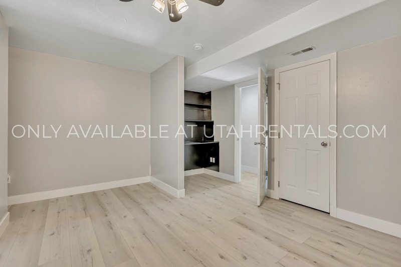 Spacious 7-Bed Cedar Hills Home with Valley Views & Basketball Court property image