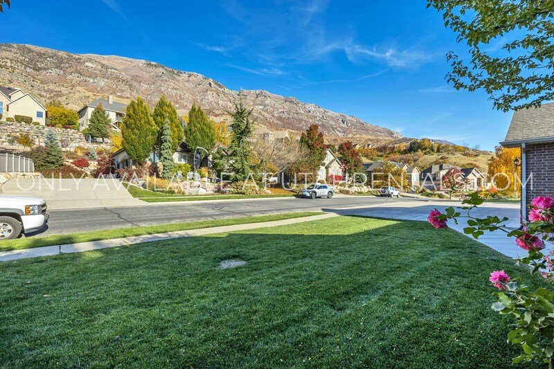 Spacious 7-Bed Cedar Hills Home with Valley Views & Basketball Court property image