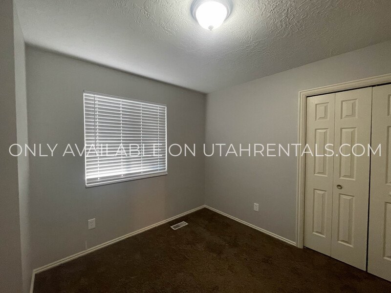 Spacious 3-Bed Pleasant Grove Apartment property image
