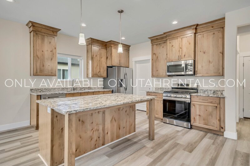 Beautiful Eagle Mountain Home with Open Layout & Mountain Views property image