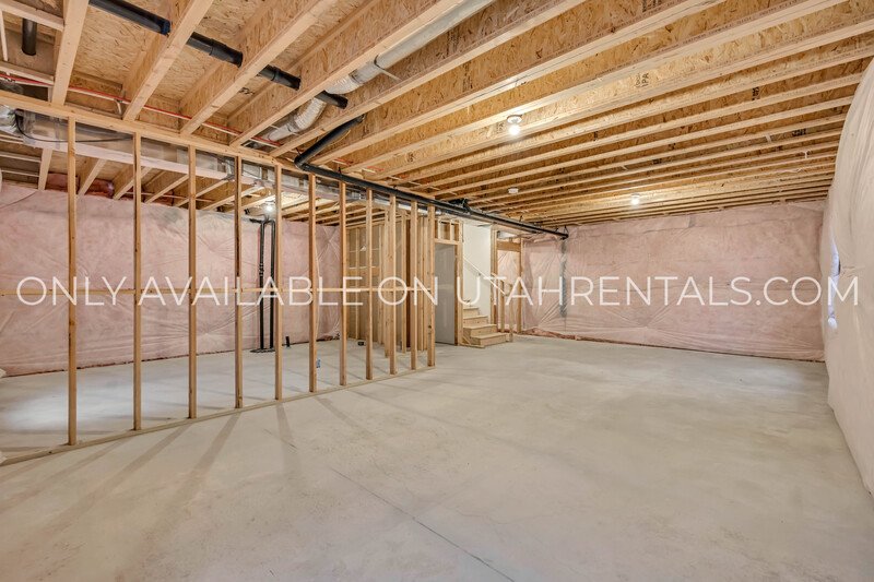 Beautiful Eagle Mountain Home with Open Layout & Mountain Views property image