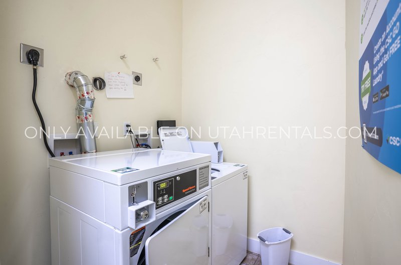 215 E 100 N Unit 12 property image