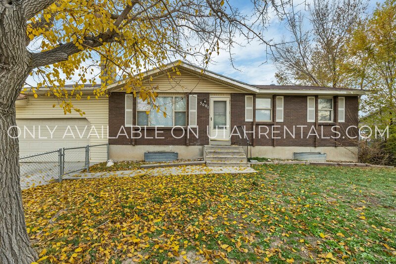 5 bed 2 bath home in West Valley property image