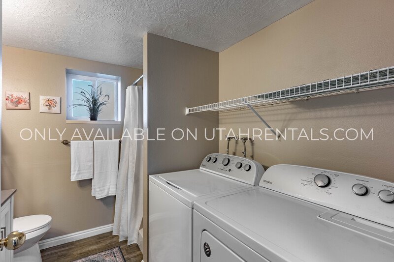 Charming 1-Bedroom Basement Unit property image