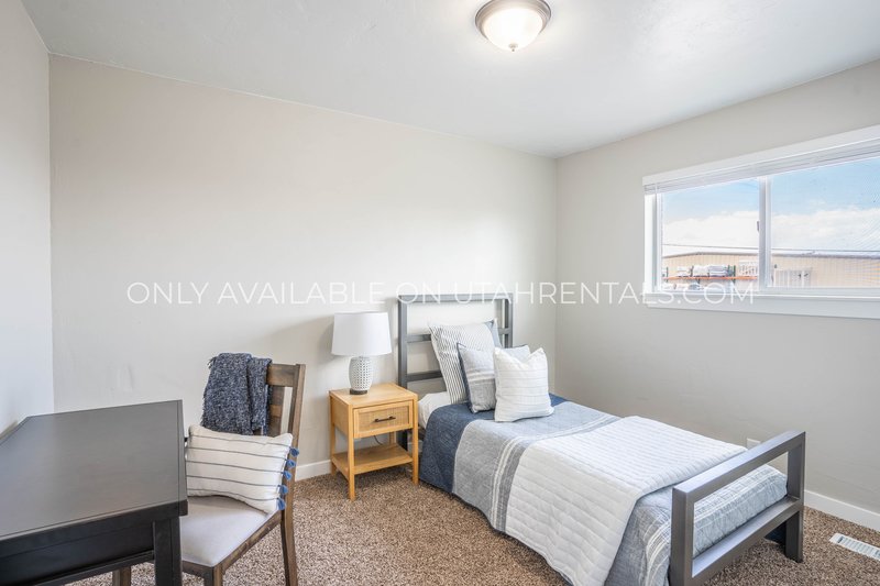 Newly Renovated 2-Bedroom Apartment! property image