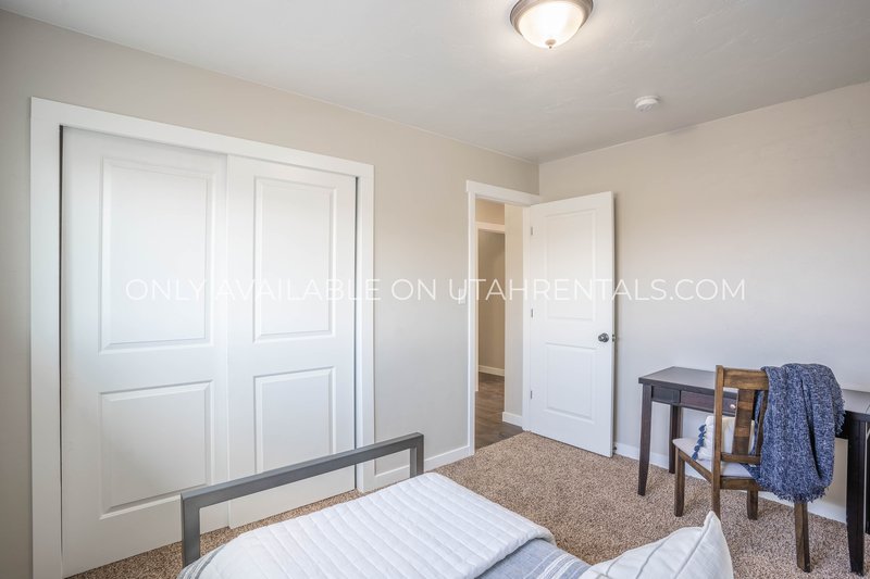 Newly Renovated 2-Bedroom Apartment! property image