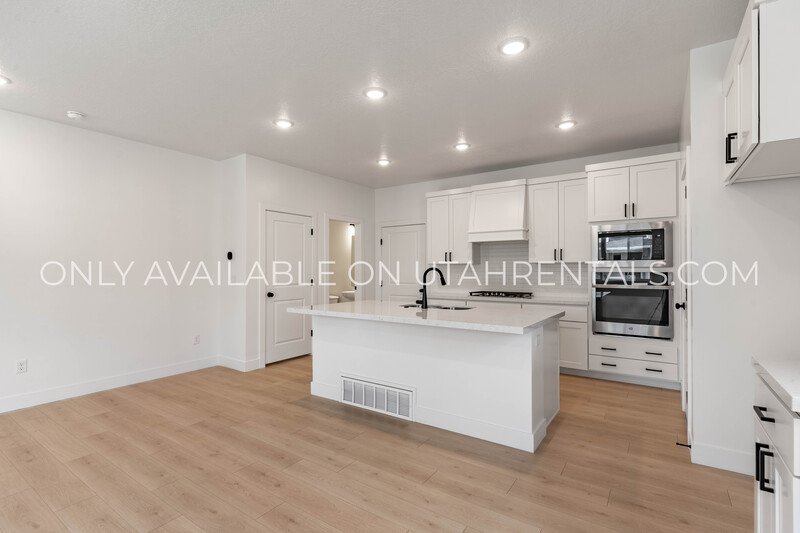 Beautiful Mapleton Townhouse property image