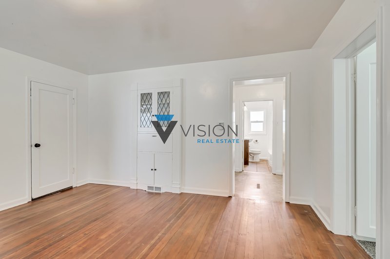 Cozy Cottage For Rent - Contract Sale property image