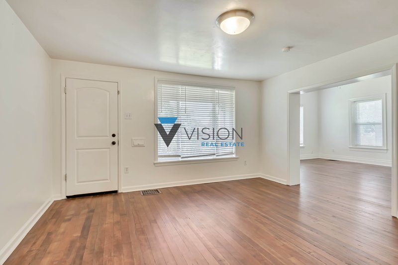 Cozy Cottage For Rent - Contract Sale property image