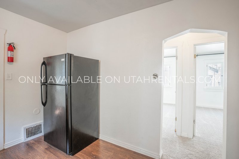 2-Bedroom Top Floor Apartment in Heart of Provo property image