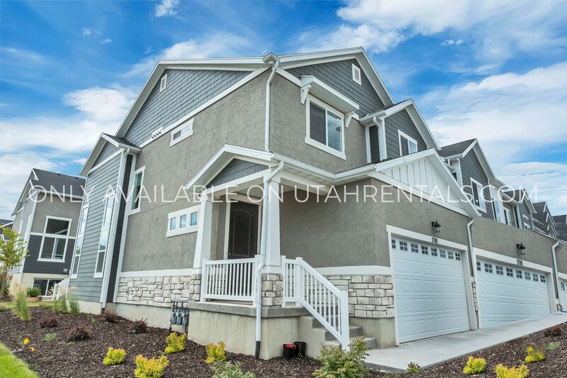 BEAUTIFUL END UNIT LEHI TOWNHOME AT THE EXCHANGE property image