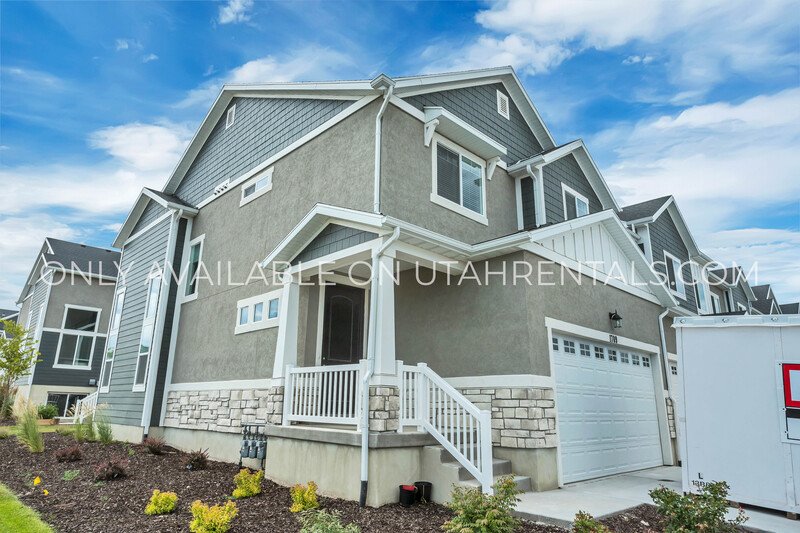 BEAUTIFUL END UNIT LEHI TOWNHOME AT THE EXCHANGE property image