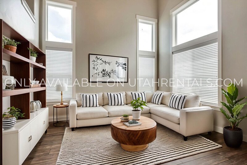 BEAUTIFUL END UNIT LEHI TOWNHOME AT THE EXCHANGE property image