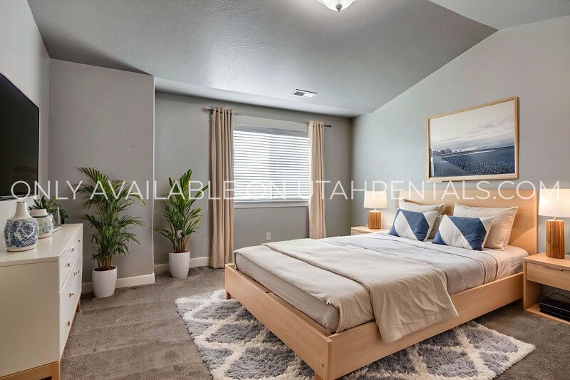 BEAUTIFUL END UNIT LEHI TOWNHOME AT THE EXCHANGE property image