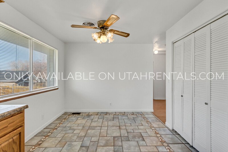 Spacious 5-bedroom home in a convenient West Valley City location! property image