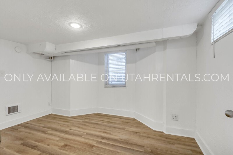 1 Bed / 1 Bath Near the University of Utah property image