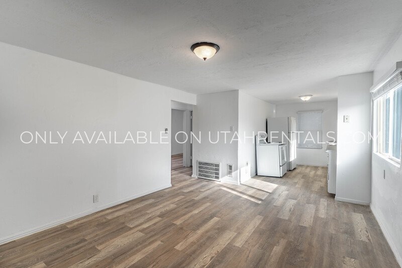 Recently Renovated 2 Bed / 1 Bath Apartment Near Payson Main Street property image
