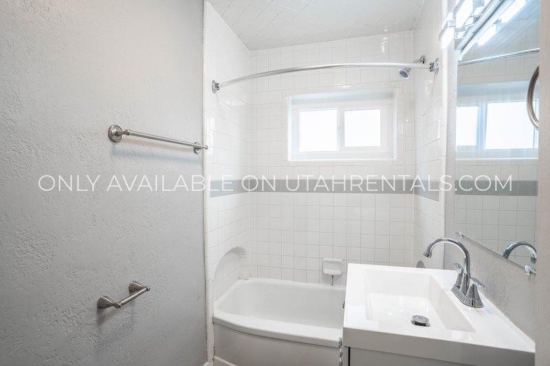 Beautiful 1 bed 1 bath apartment in American Fork! property image