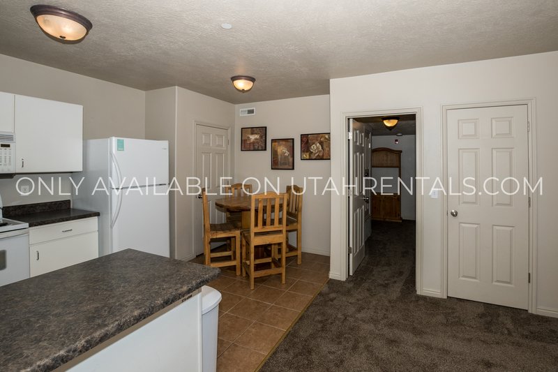Private bedroom at Lanai! property image