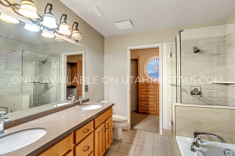 Beautiful, Spacious 5 bedroom home in Draper! property image