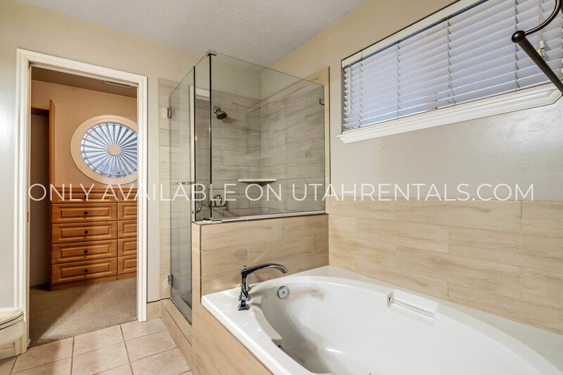 Beautiful, Spacious 5 bedroom home in Draper! property image