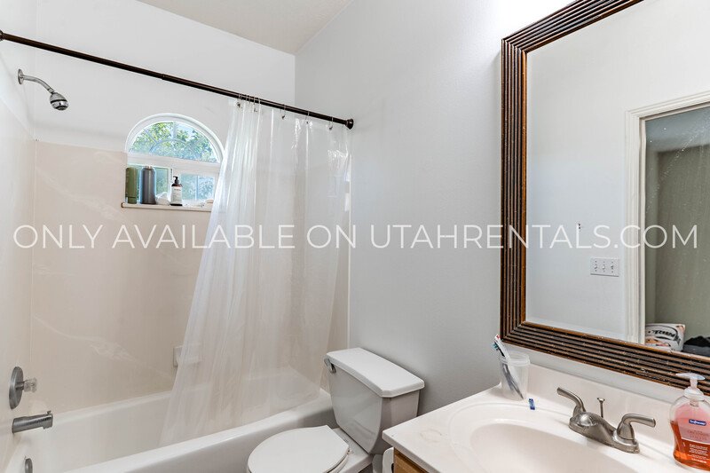 3 Private Bedrooms at Belmont! property image