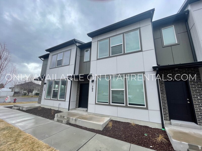 Brand New Townhome in Springville property image