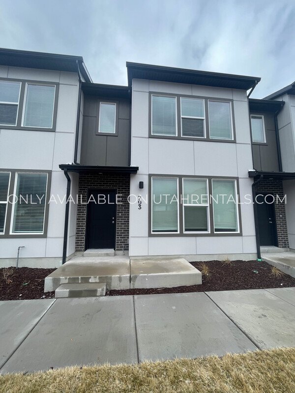 Brand New Townhome in Springville property image