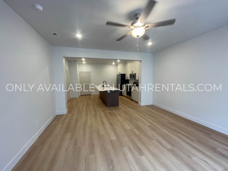 Brand New Townhome in Springville property image