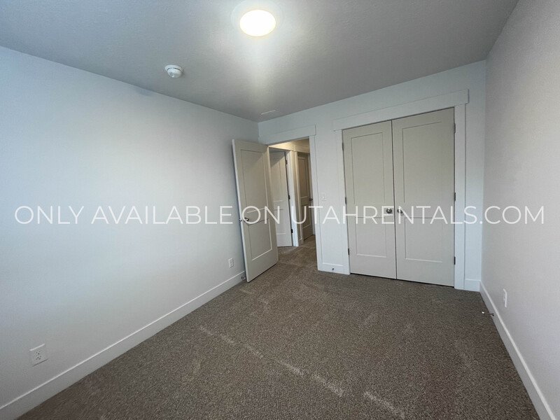 Brand New Townhome in Springville property image