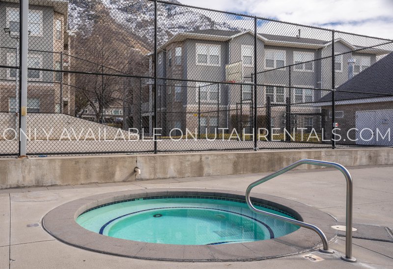 Two Private Bedrooms at Belmont! property image