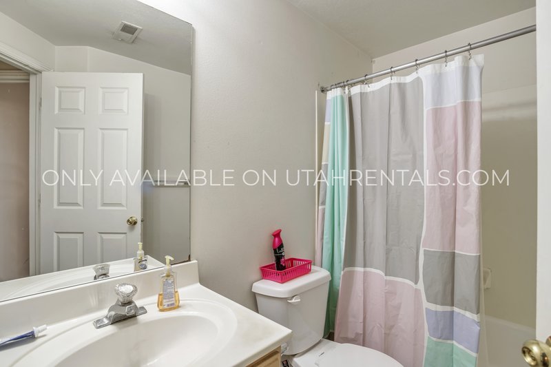 Two Private Bedrooms at Belmont! property image