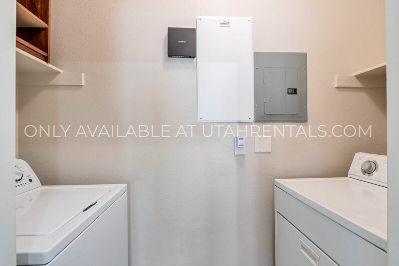 3 Bed 2 Bath Canyon Meadow Condo property image