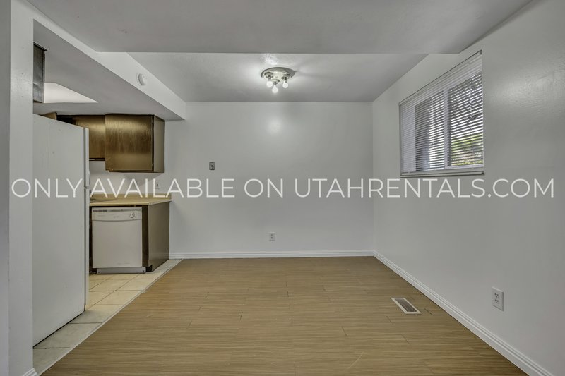 2-Bedroom Apartment in Midvale! property image