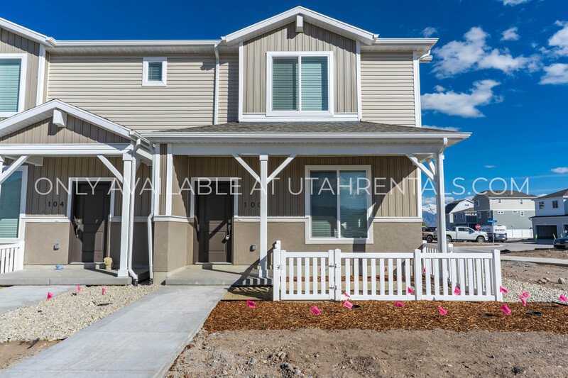 Brand New Saratoga Springs Home! property image