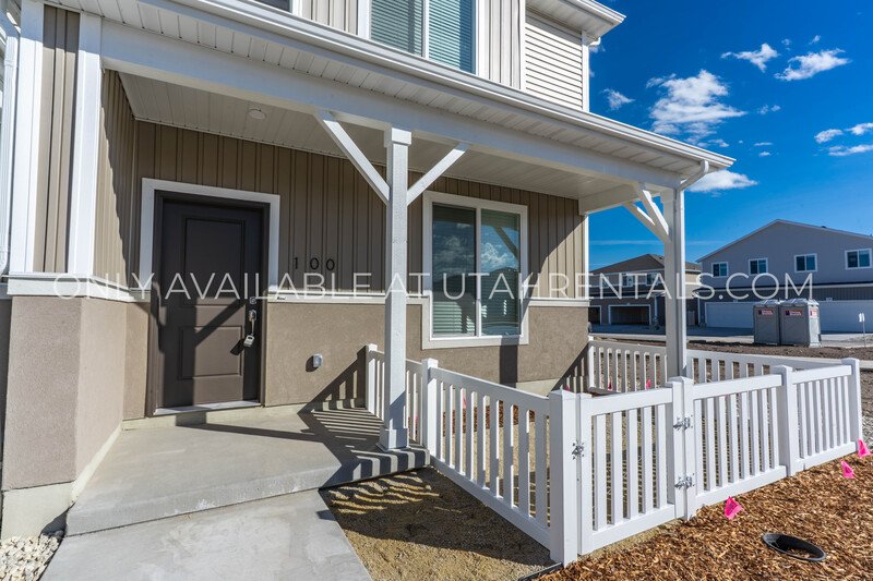 Brand New Saratoga Springs Home! property image