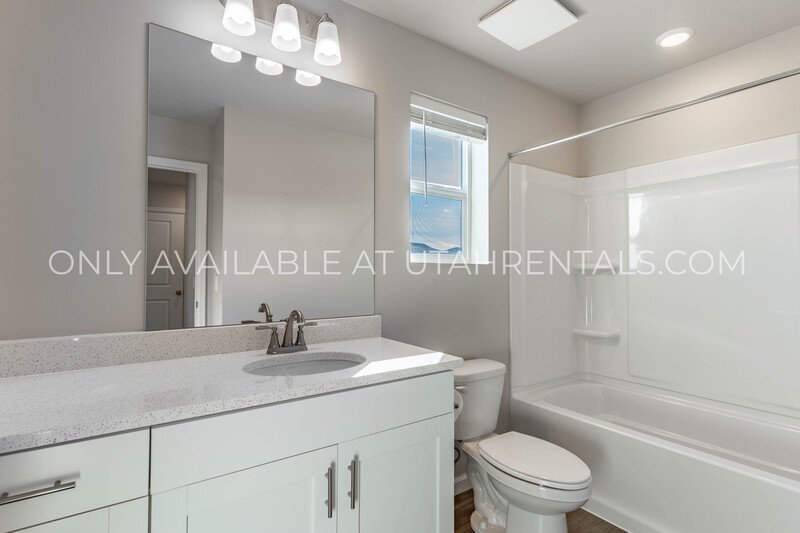 Brand New Saratoga Springs Home! property image